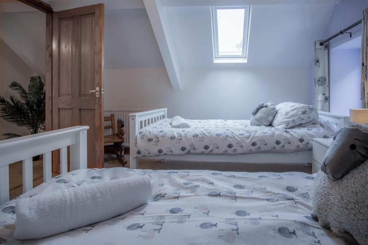 Tucking Mill - 3 Bedroom Holiday Home - Stepaside Stepaside  Екстер'єр фото