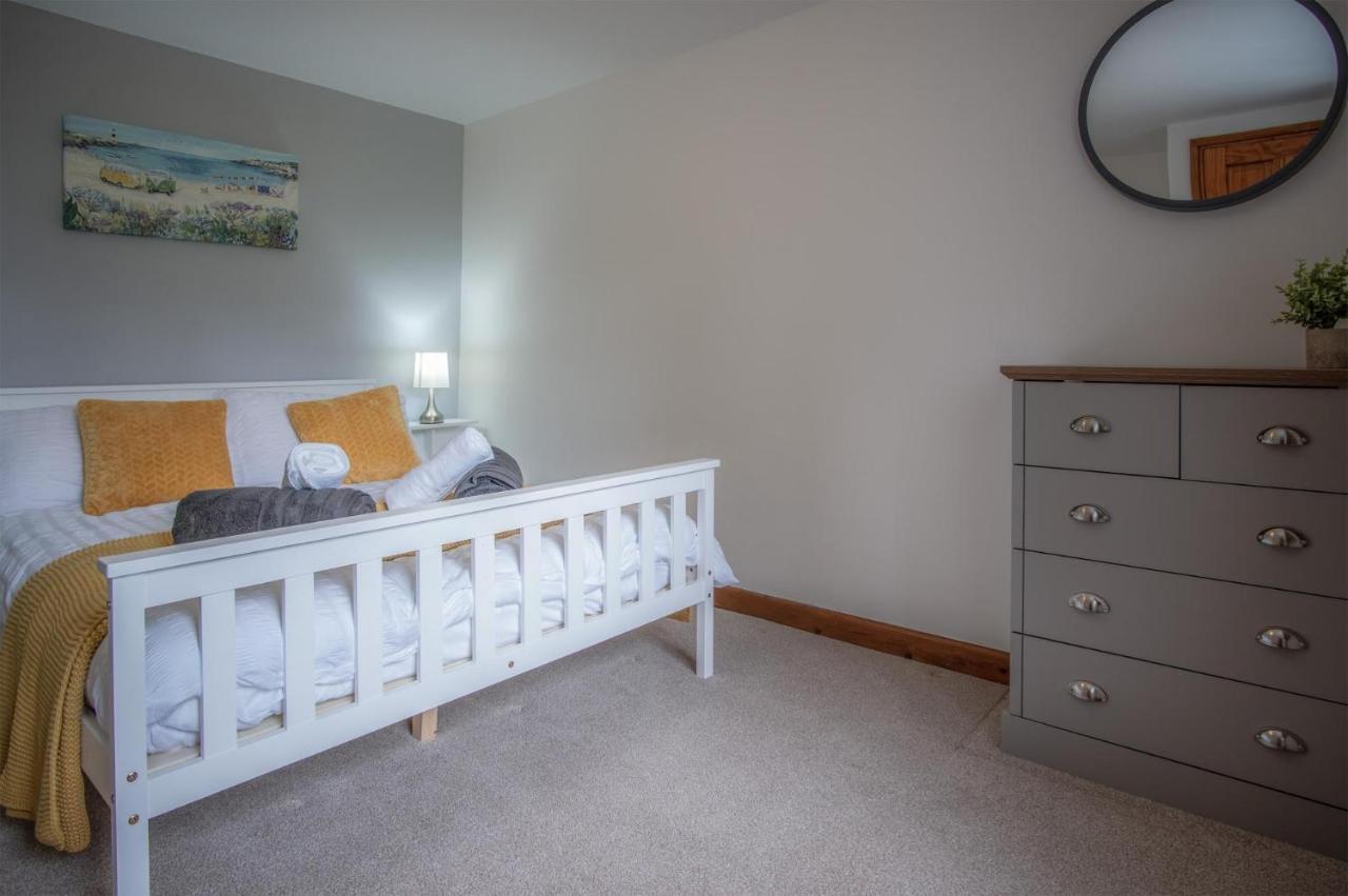 Tucking Mill - 3 Bedroom Holiday Home - Stepaside Stepaside  Екстер'єр фото
