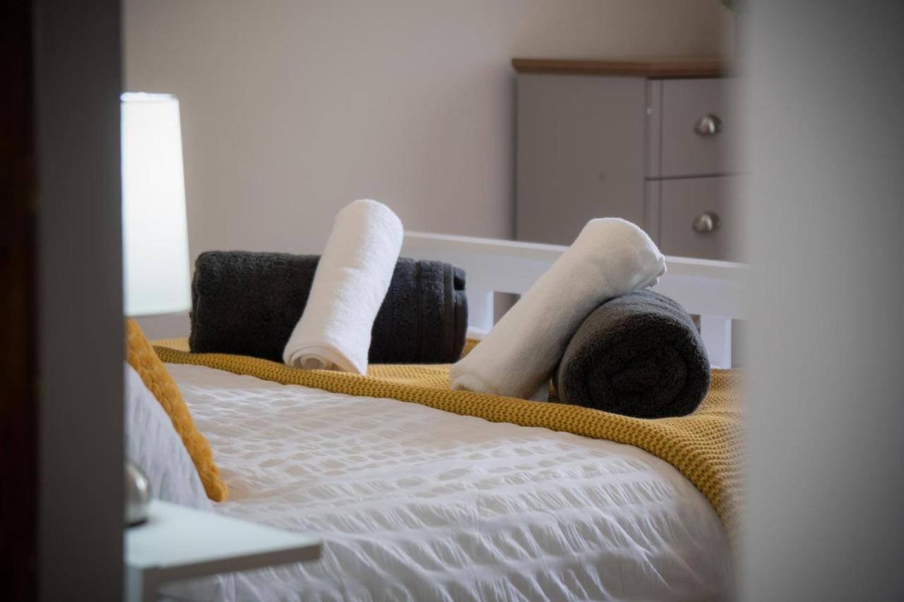 Tucking Mill - 3 Bedroom Holiday Home - Stepaside Stepaside  Екстер'єр фото