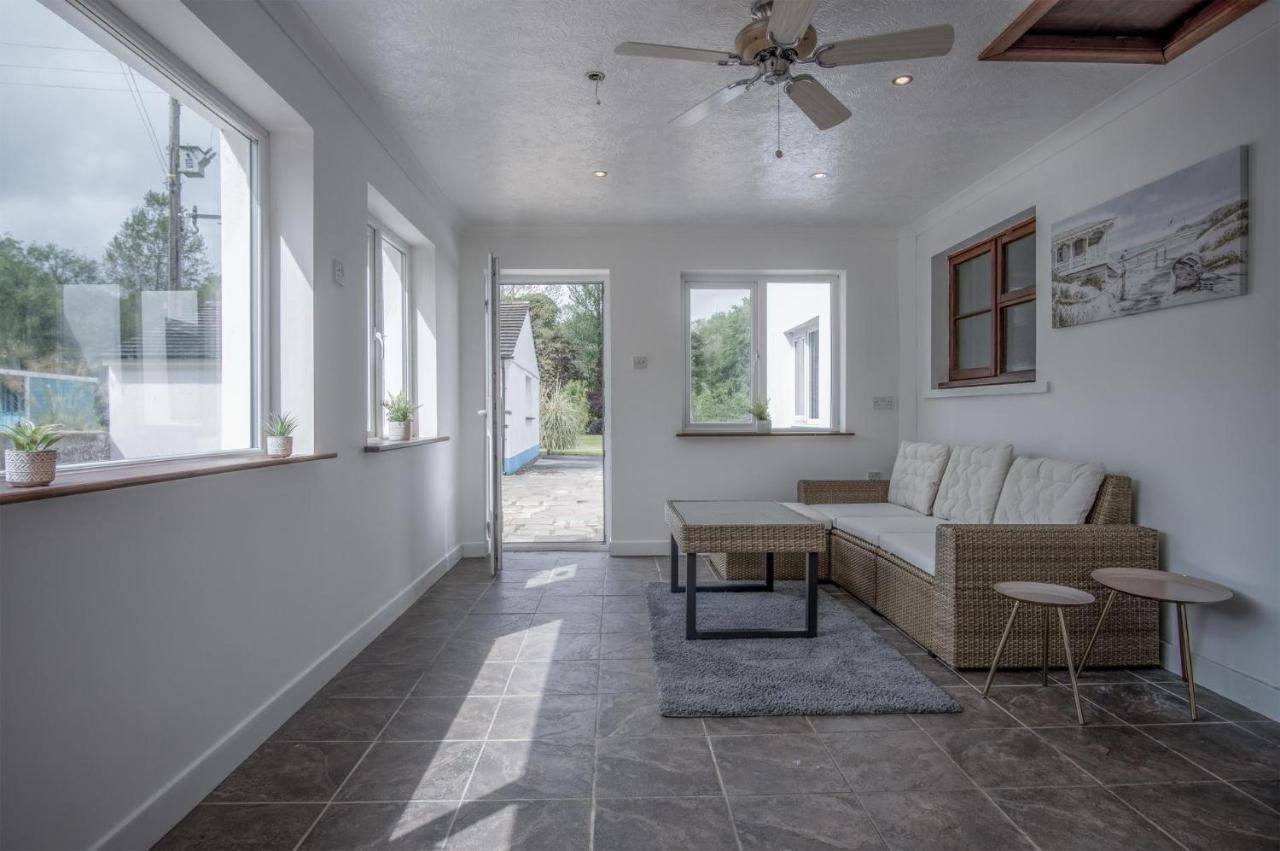 Tucking Mill - 3 Bedroom Holiday Home - Stepaside Stepaside  Екстер'єр фото