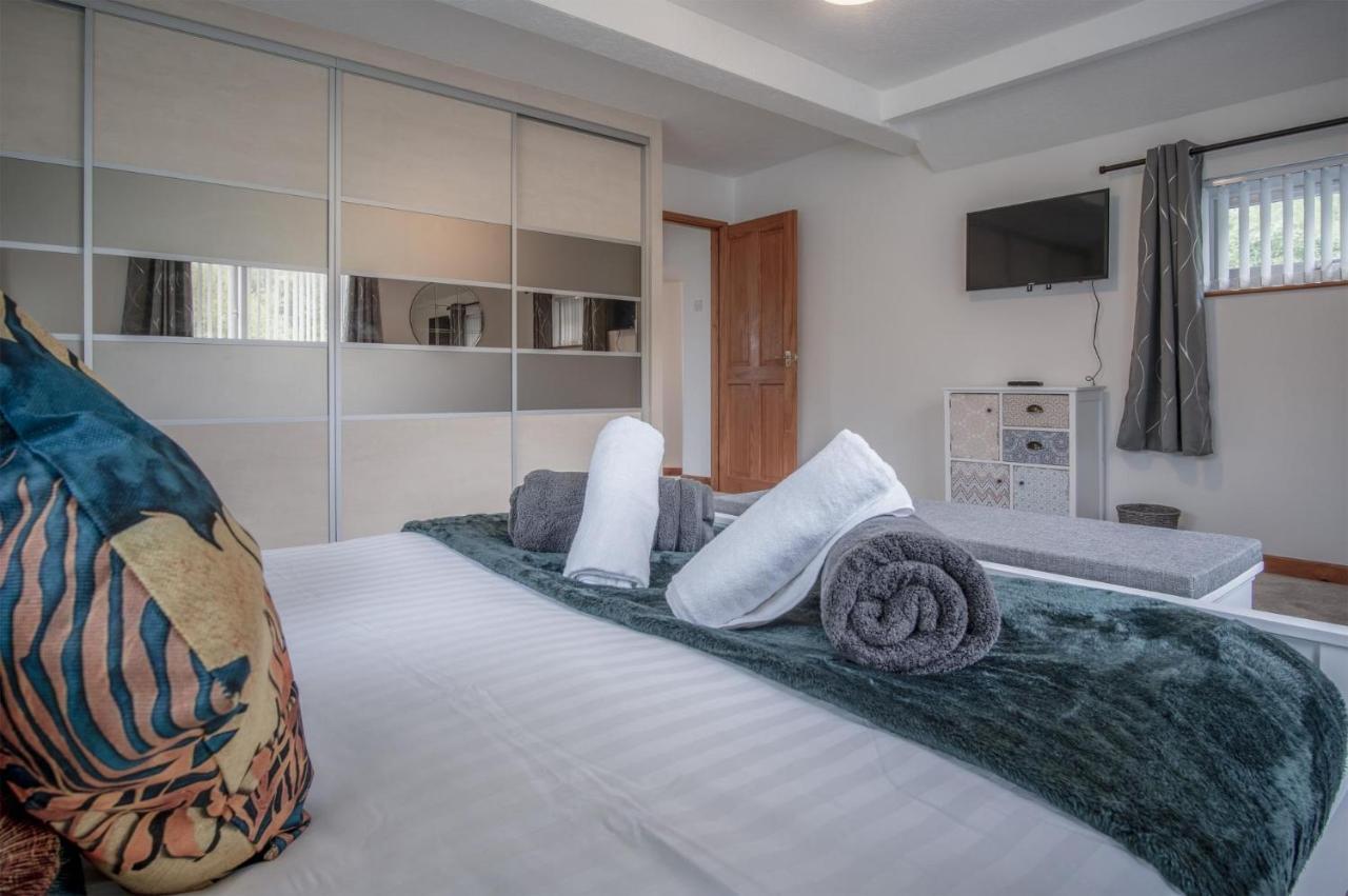 Tucking Mill - 3 Bedroom Holiday Home - Stepaside Stepaside  Екстер'єр фото
